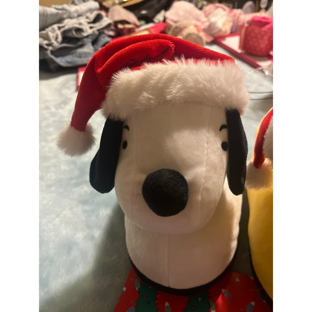 Snoopy and Woodstock Slippers - Picture 2 of 7